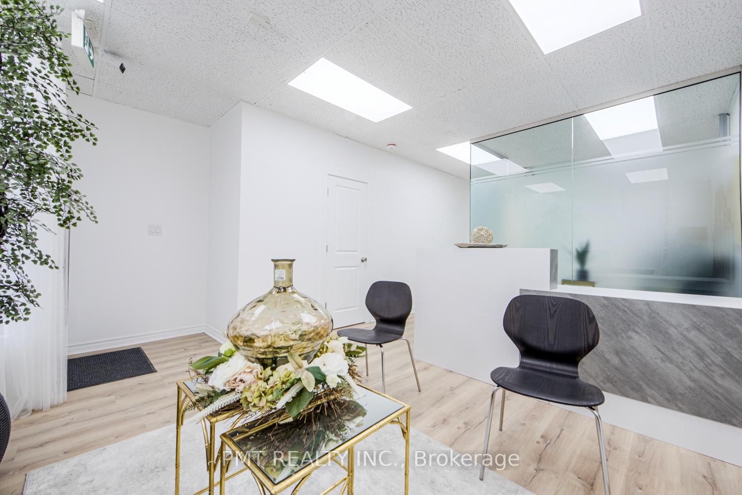 1092 Bathurst Street - Photo 6