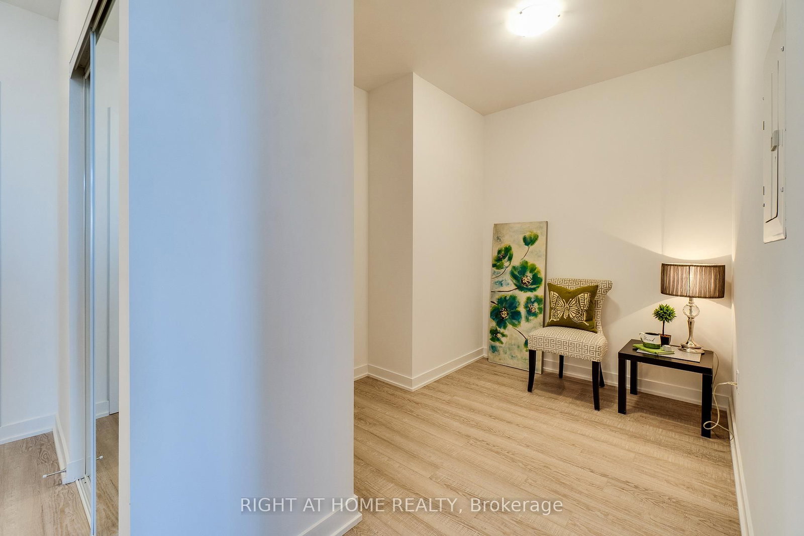 250 Lawrence Avenue W, Unit 724 - Photo 23