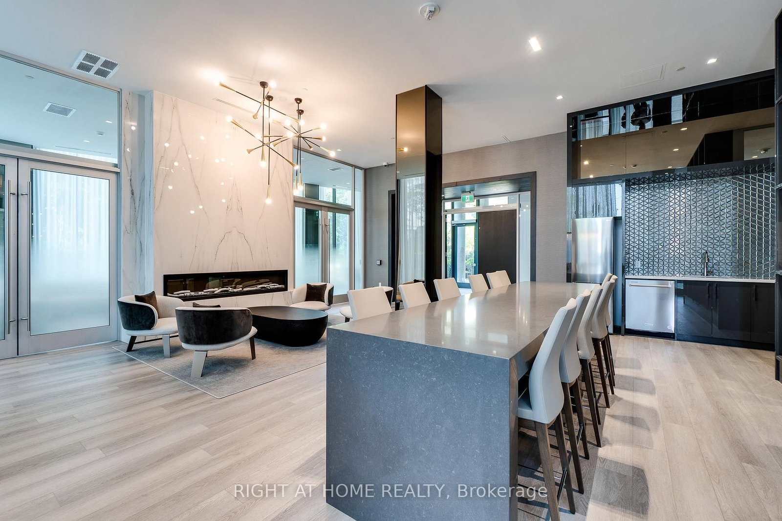 250 Lawrence Avenue W, Unit 724 - Photo 29