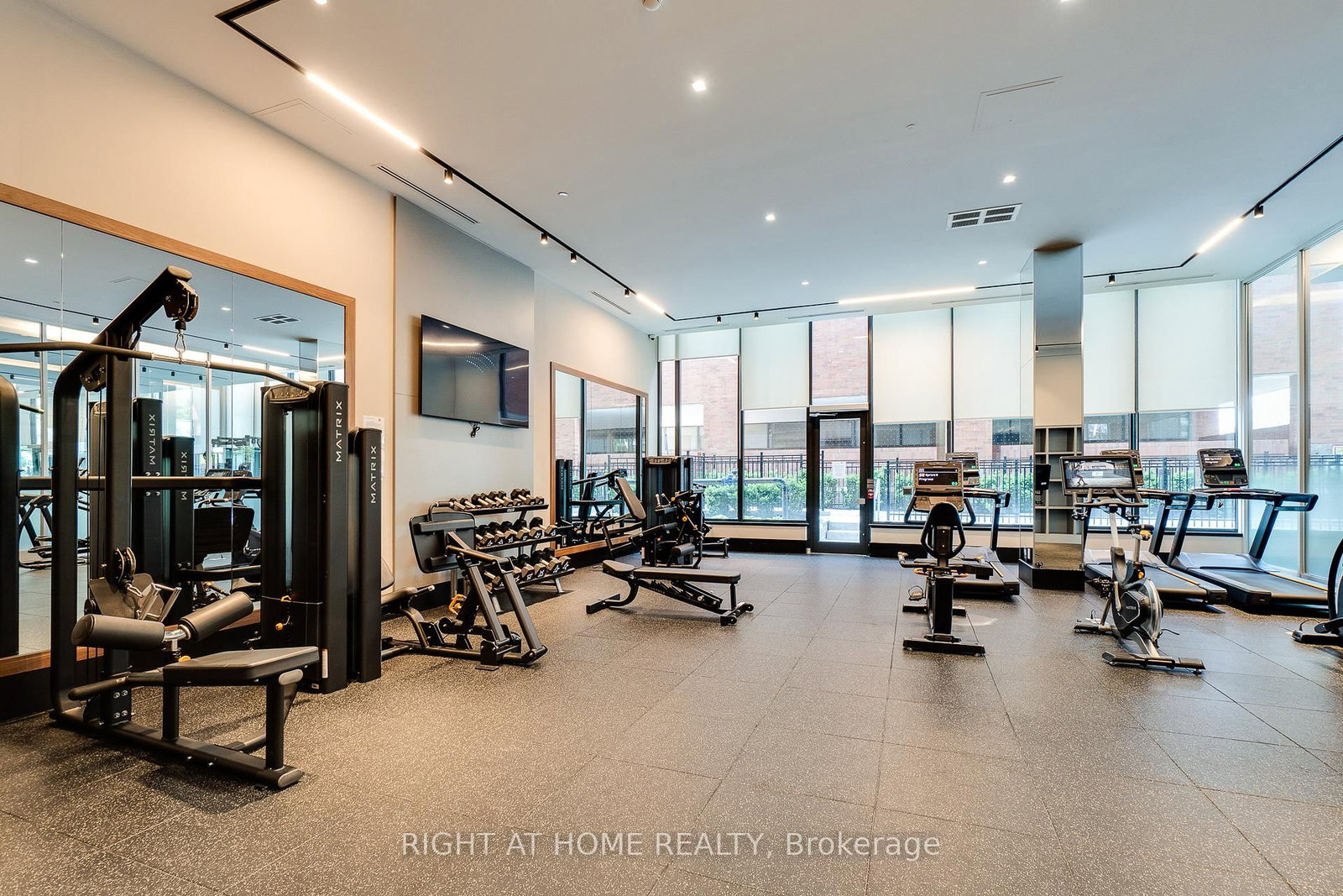 250 Lawrence Avenue W, Unit 724 - Photo 32