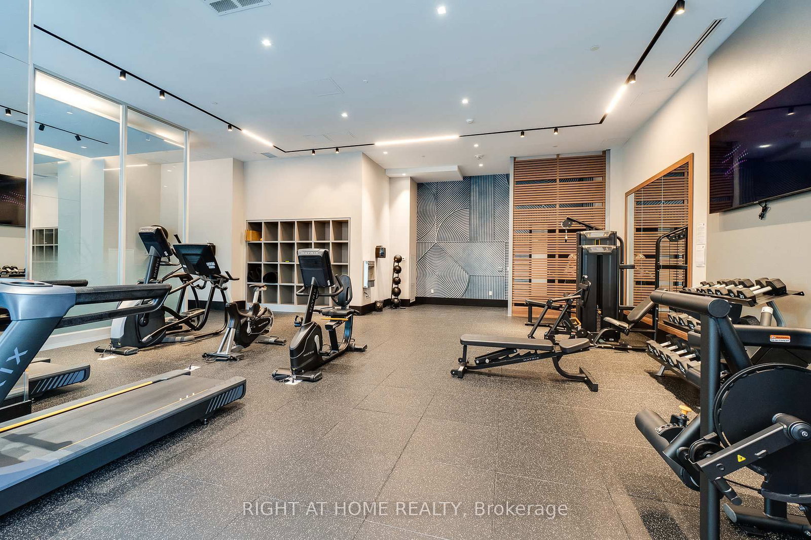 250 Lawrence Avenue W, Unit 724 - Photo 33