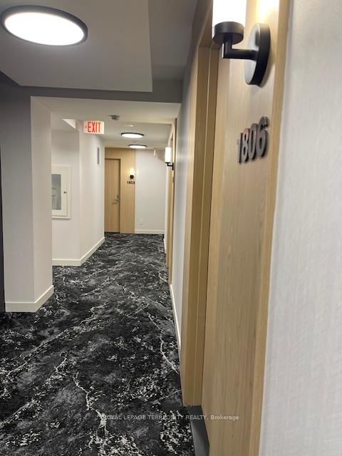 1806 - 28 Ted Rogers Way