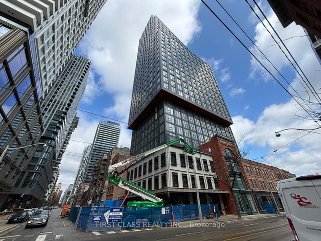 2209 - 100 Queen Street E