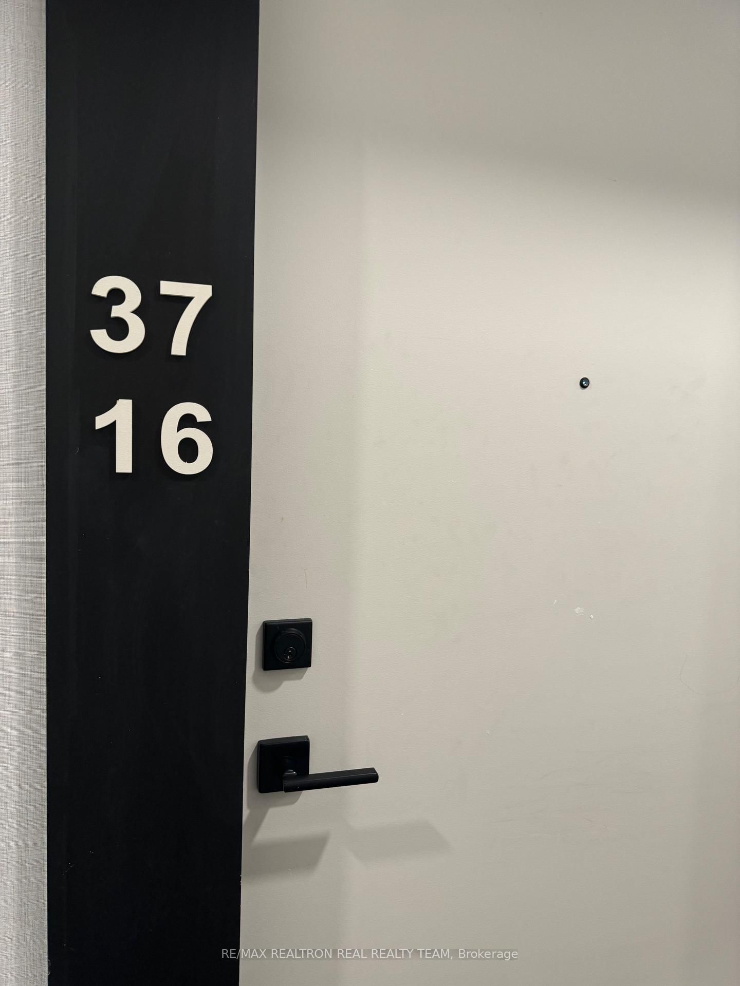 319 Jarvis Street, Unit 3716 - Photo 2