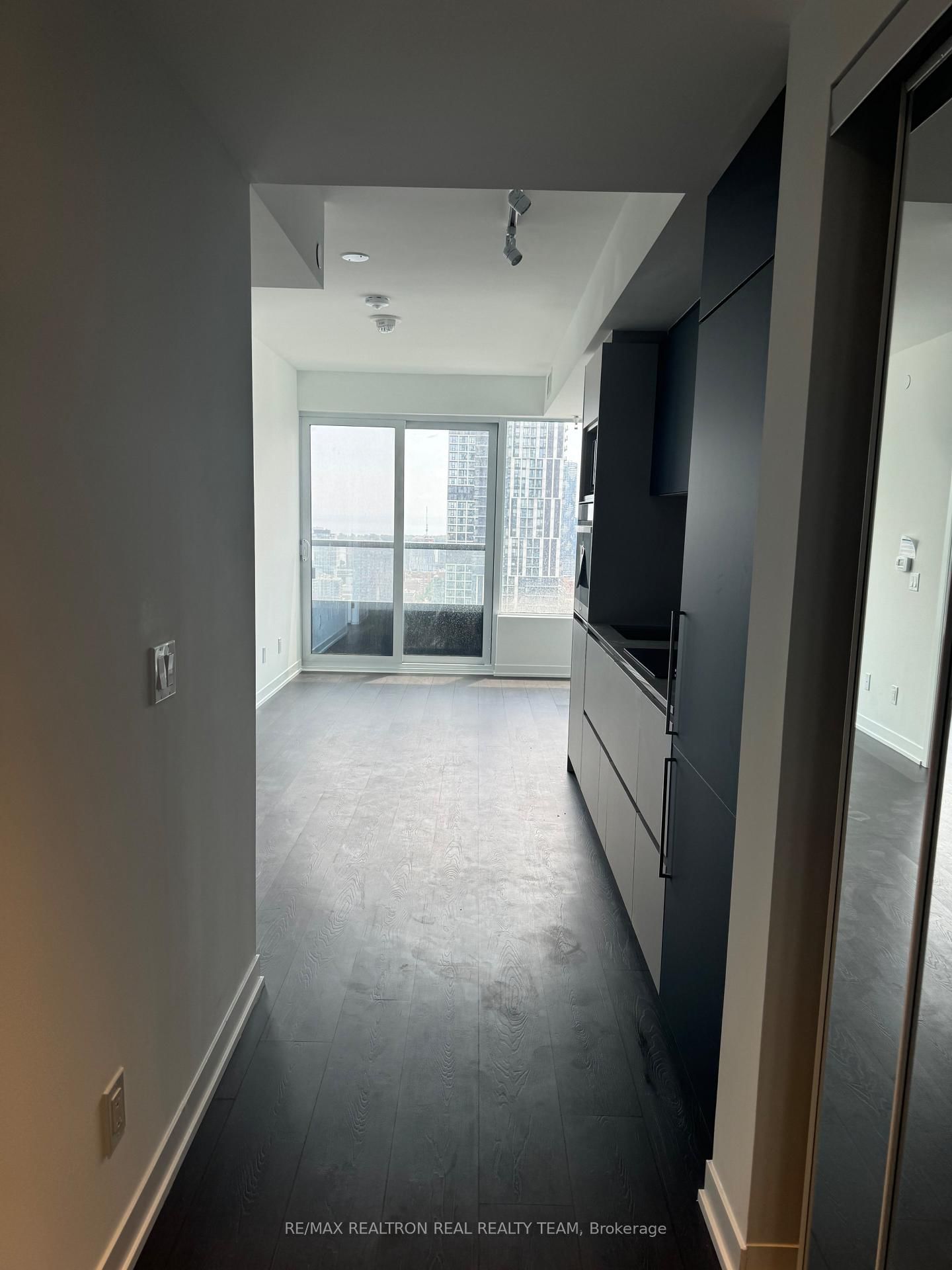 319 Jarvis Street, Unit 3716 - Photo 4