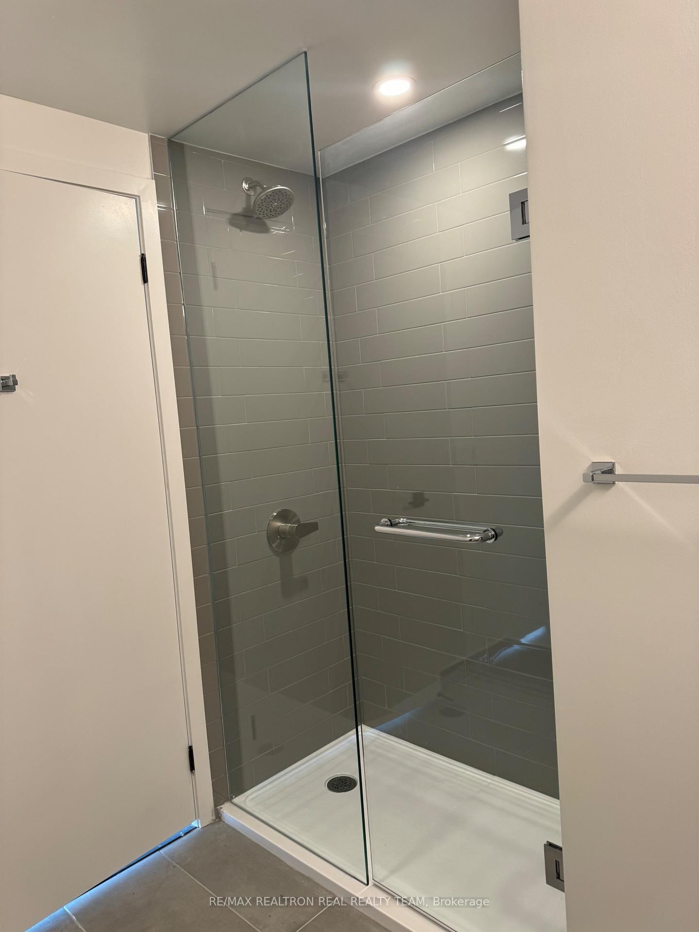 319 Jarvis Street, Unit 3716 - Photo 8