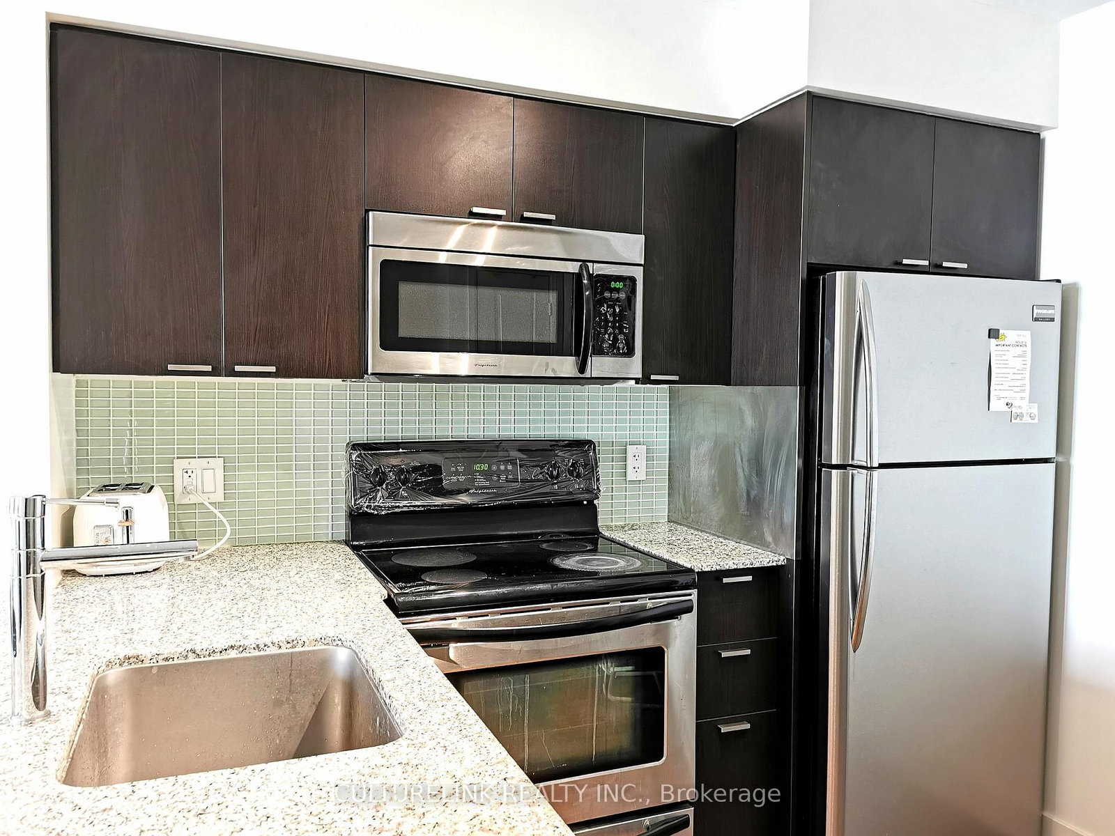 23 Sheppard Avenue E, Unit 1607 - Photo 3