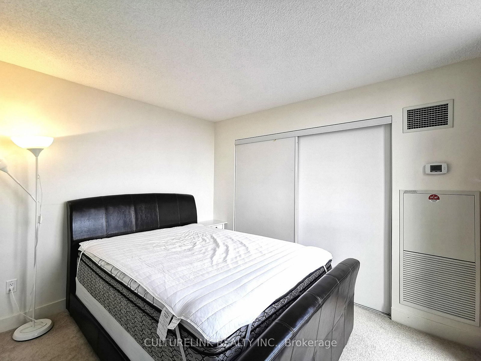 23 Sheppard Avenue E, Unit 1607 - Photo 8