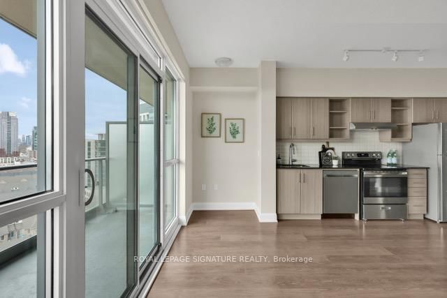 160 Vanderhoof Avenue, Unit 1107 - Photo 16