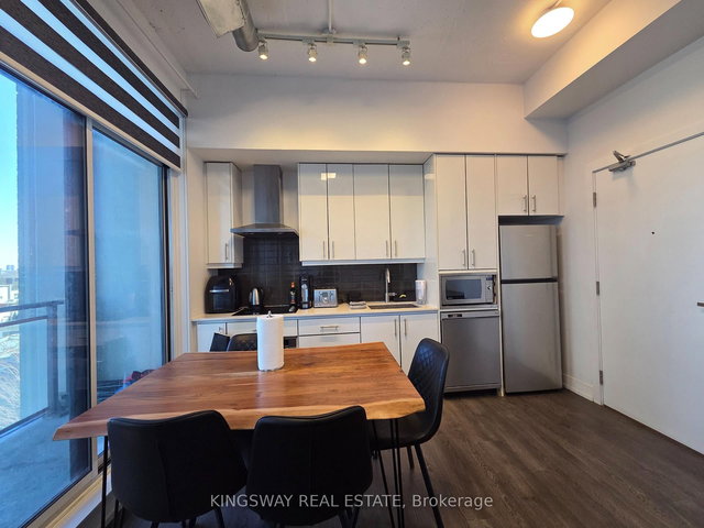 613 - 75 The Donway W