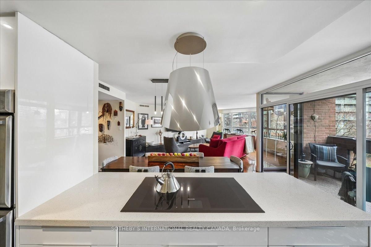 55 Wellesley Street E, Unit 505 - Photo 10