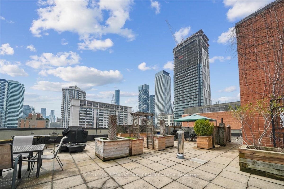 55 Wellesley Street E, Unit 505 - Photo 27