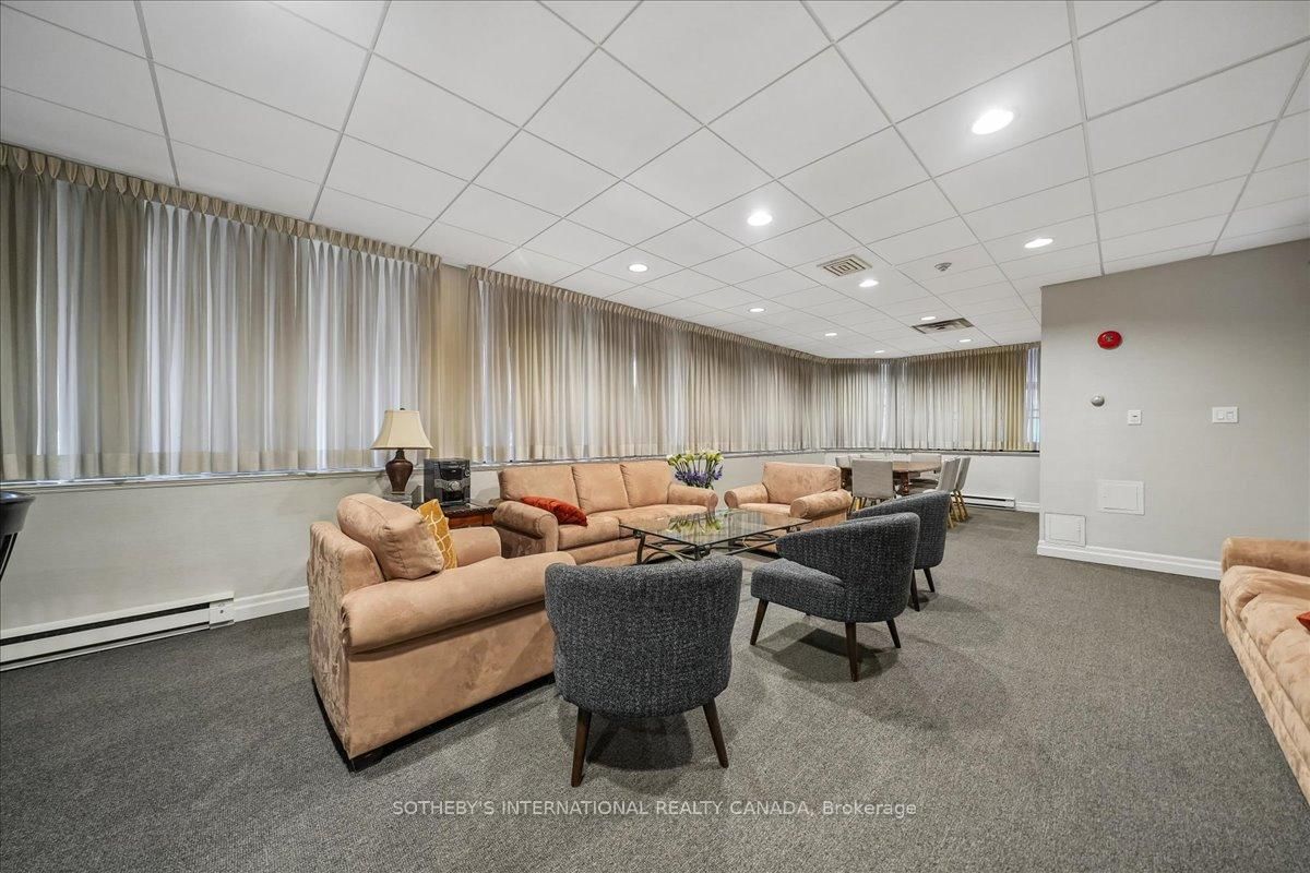 55 Wellesley Street E, Unit 505 - Photo 31