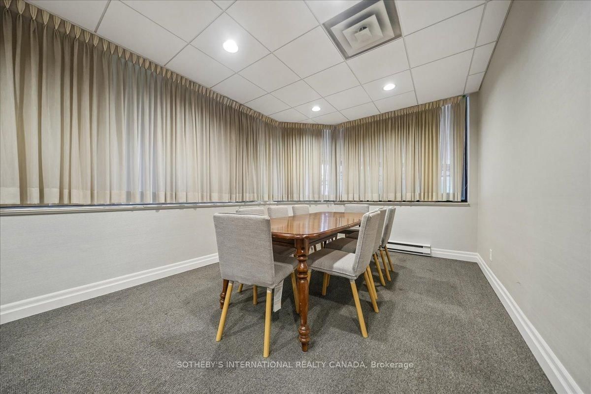 55 Wellesley Street E, Unit 505 - Photo 32