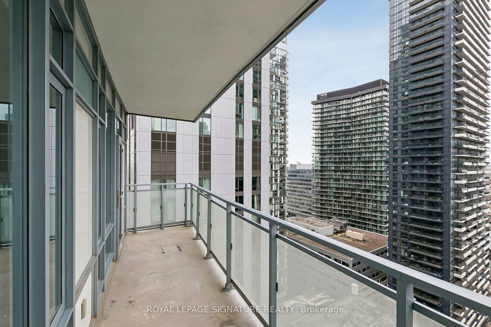 Condo for sale at 2202-21 Widmer Street, Toronto, Ontario, M5V 0B8 - Waterfront Communities C1 - MLS: C13025632