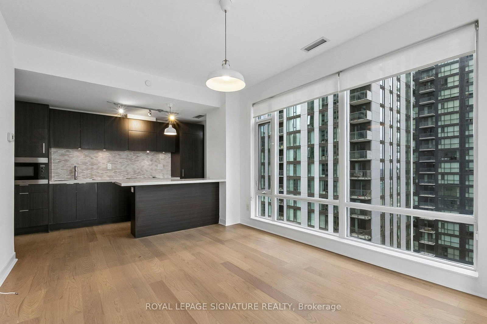 Condo for sale at 2202-21 Widmer Street, Toronto, Ontario, M5V 0B8 - Waterfront Communities C1 - MLS: C13025632