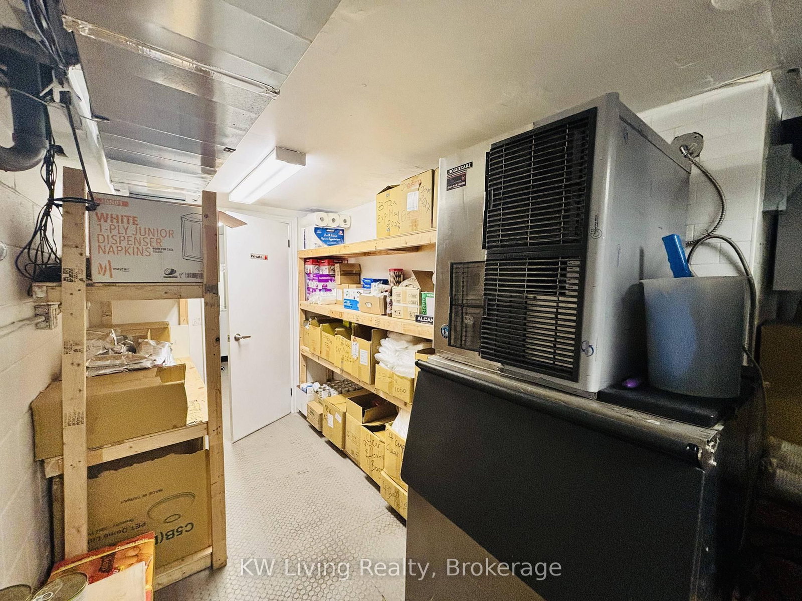 633 Bloor Street W - Photo 8