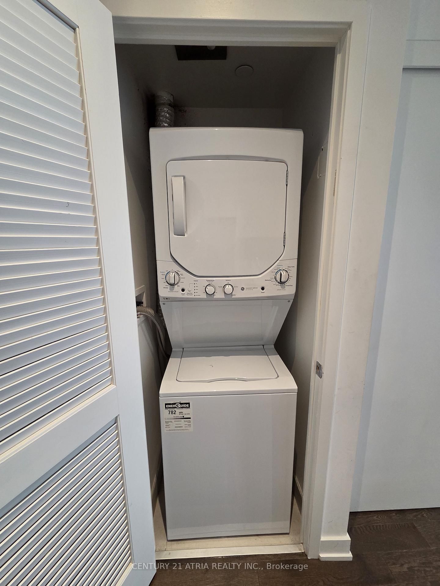 25 Richmond Street E, Unit 601 - Photo 13