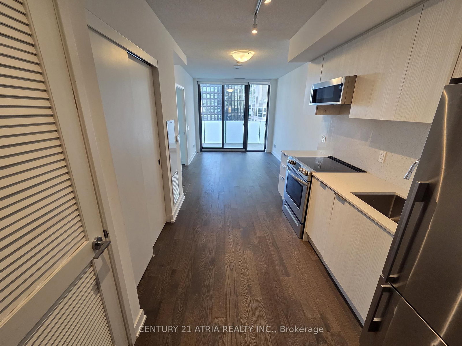 25 Richmond Street E, Unit 601 - Photo 2