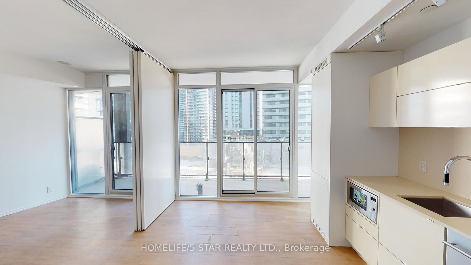 125 Peter Street, Unit 1212 - Photo 5