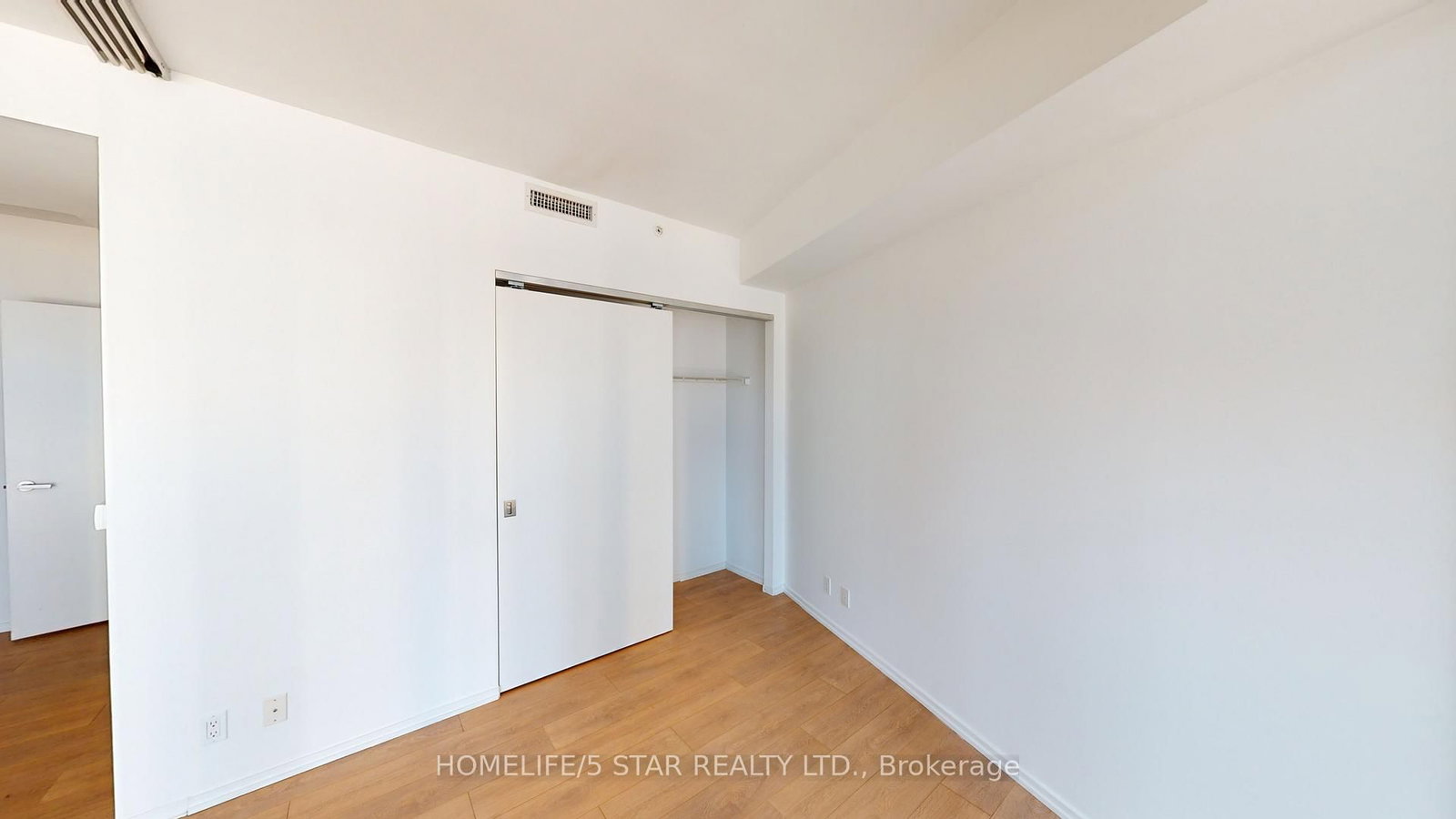 125 Peter Street, Unit 1212 - Photo 9