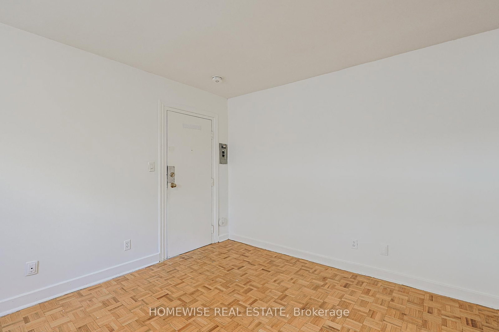 33 Maitland Street, Unit 102 - Photo 13