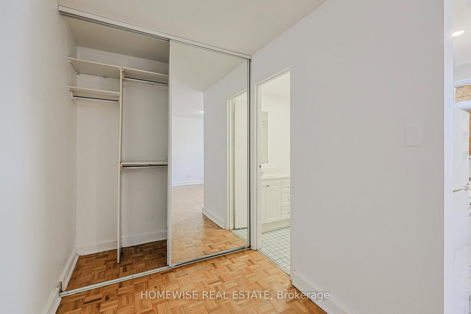 33 Maitland Street, Unit 102 - Photo 15