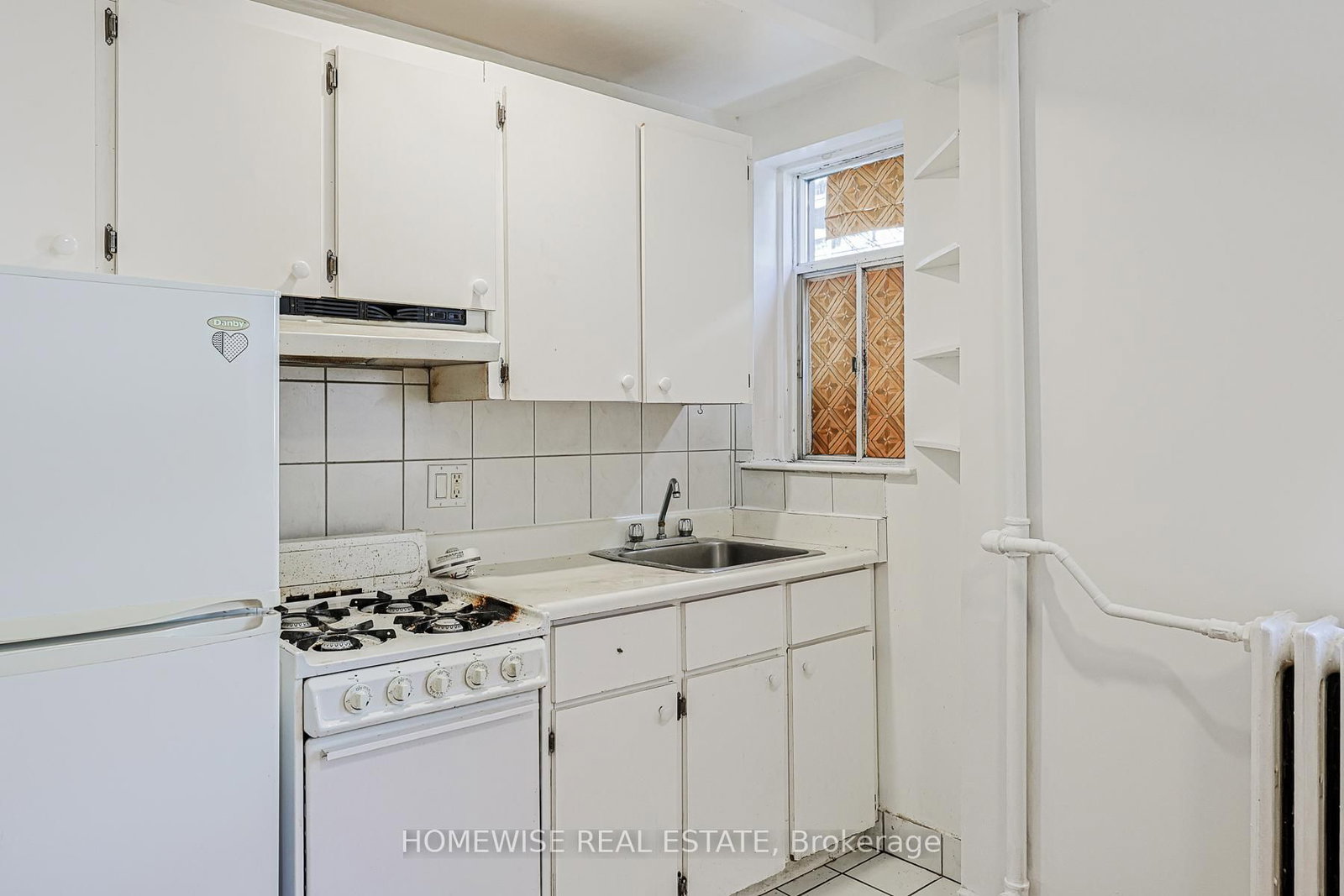 33 Maitland Street, Unit 102 - Photo 4