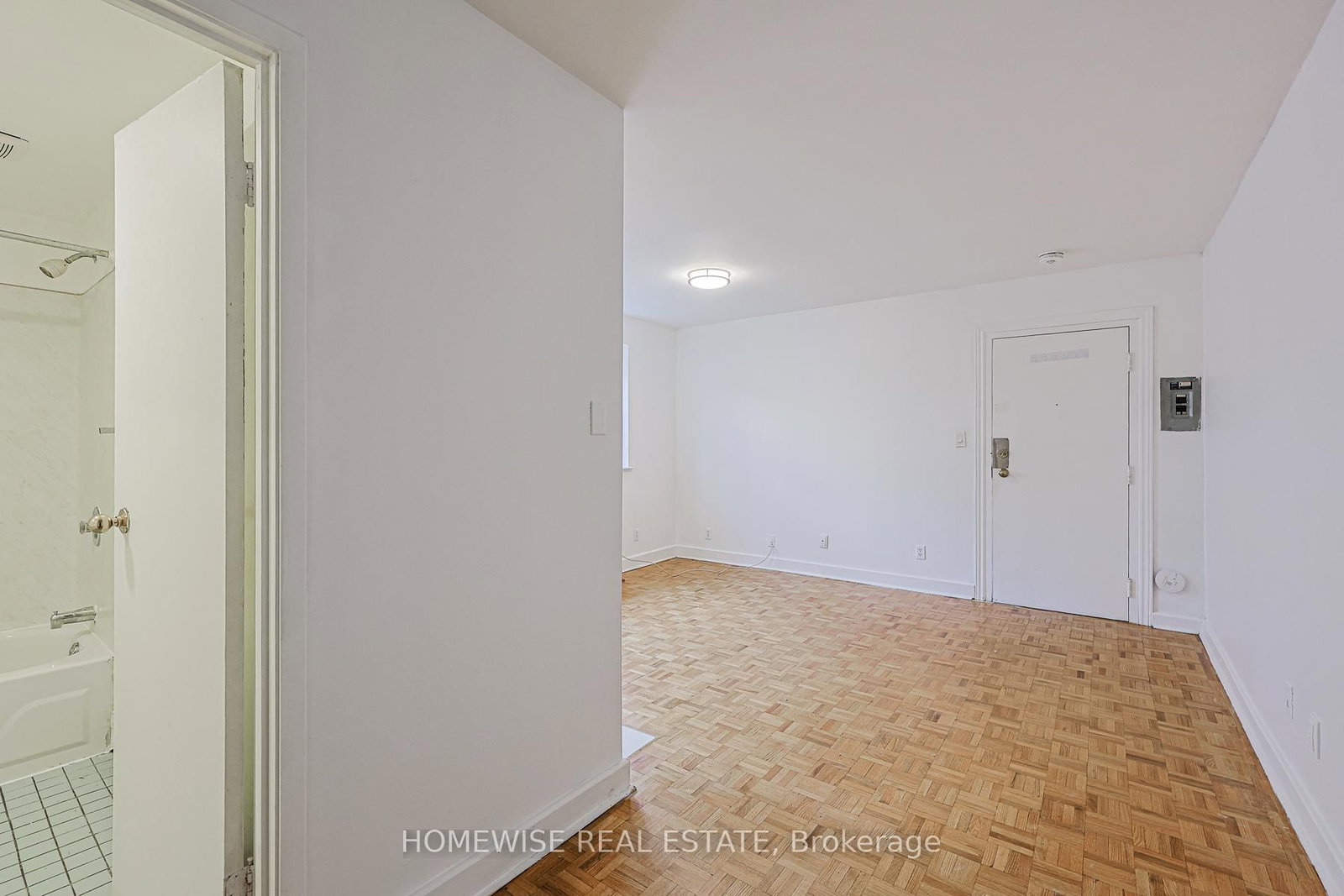 33 Maitland Street, Unit 102 - Photo 6