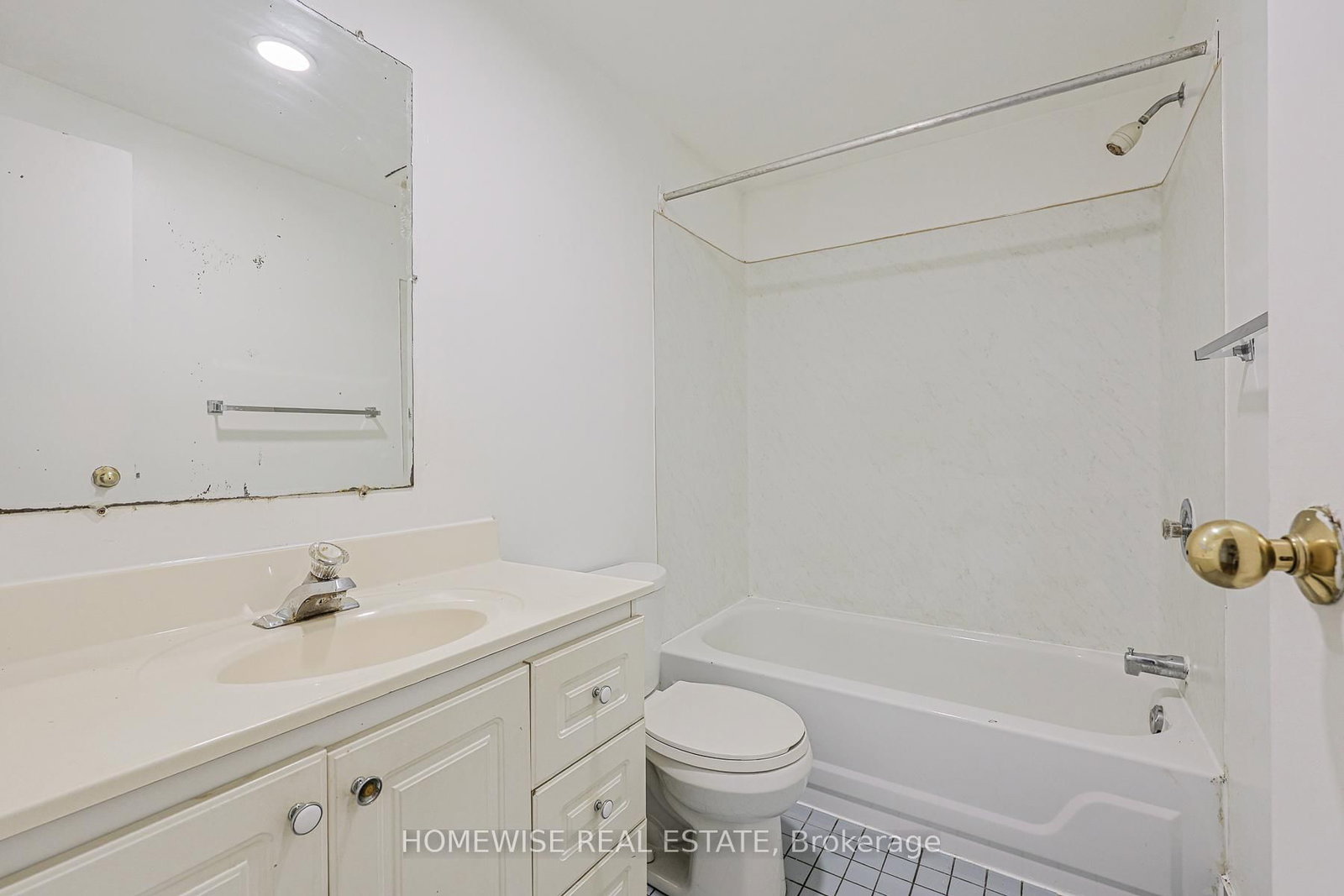 33 Maitland Street, Unit 102 - Photo 8