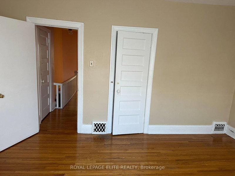 176 Westmount Ave E, Toronto, M6E 3M8 | Image 2