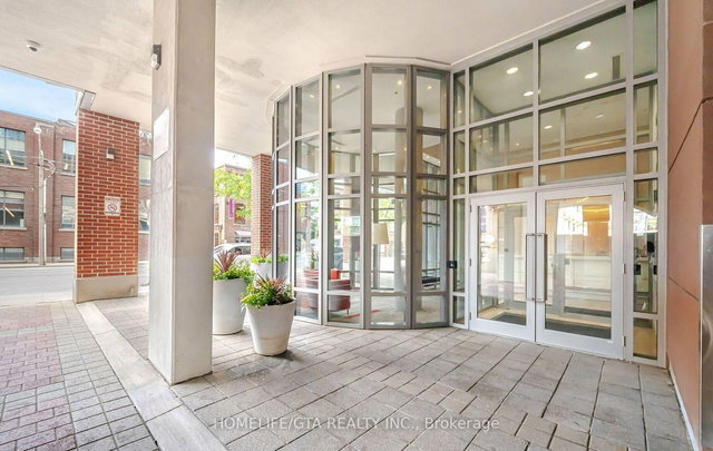 1110 - 255 Richmond Street E