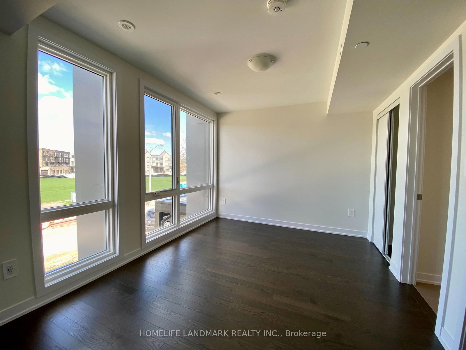 416 Lawrence Heights Way, Unit Main - Photo 18