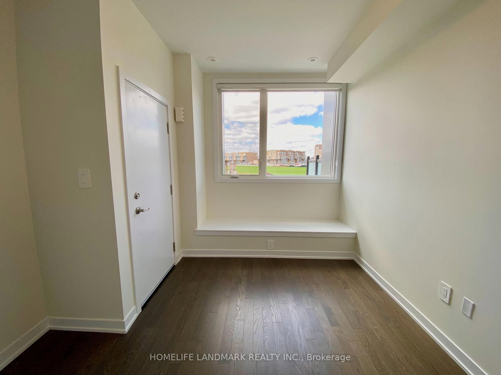 416 Lawrence Heights Way, Unit Main - Photo 6