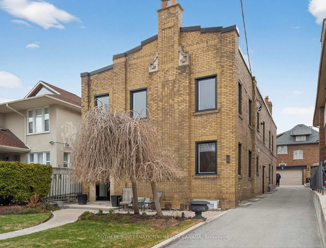 1B - 24 College View Avenue