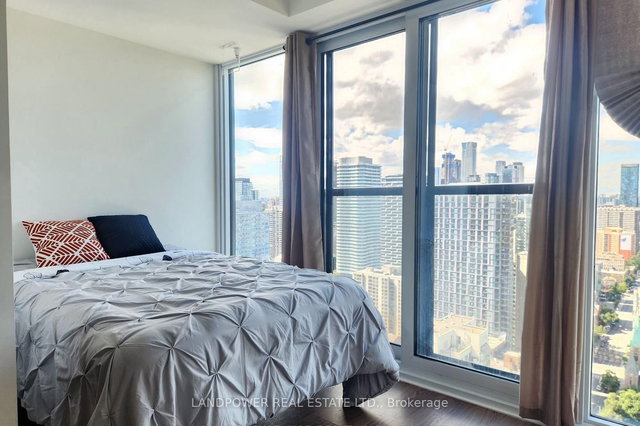 4009 - 319 Jarvis Street