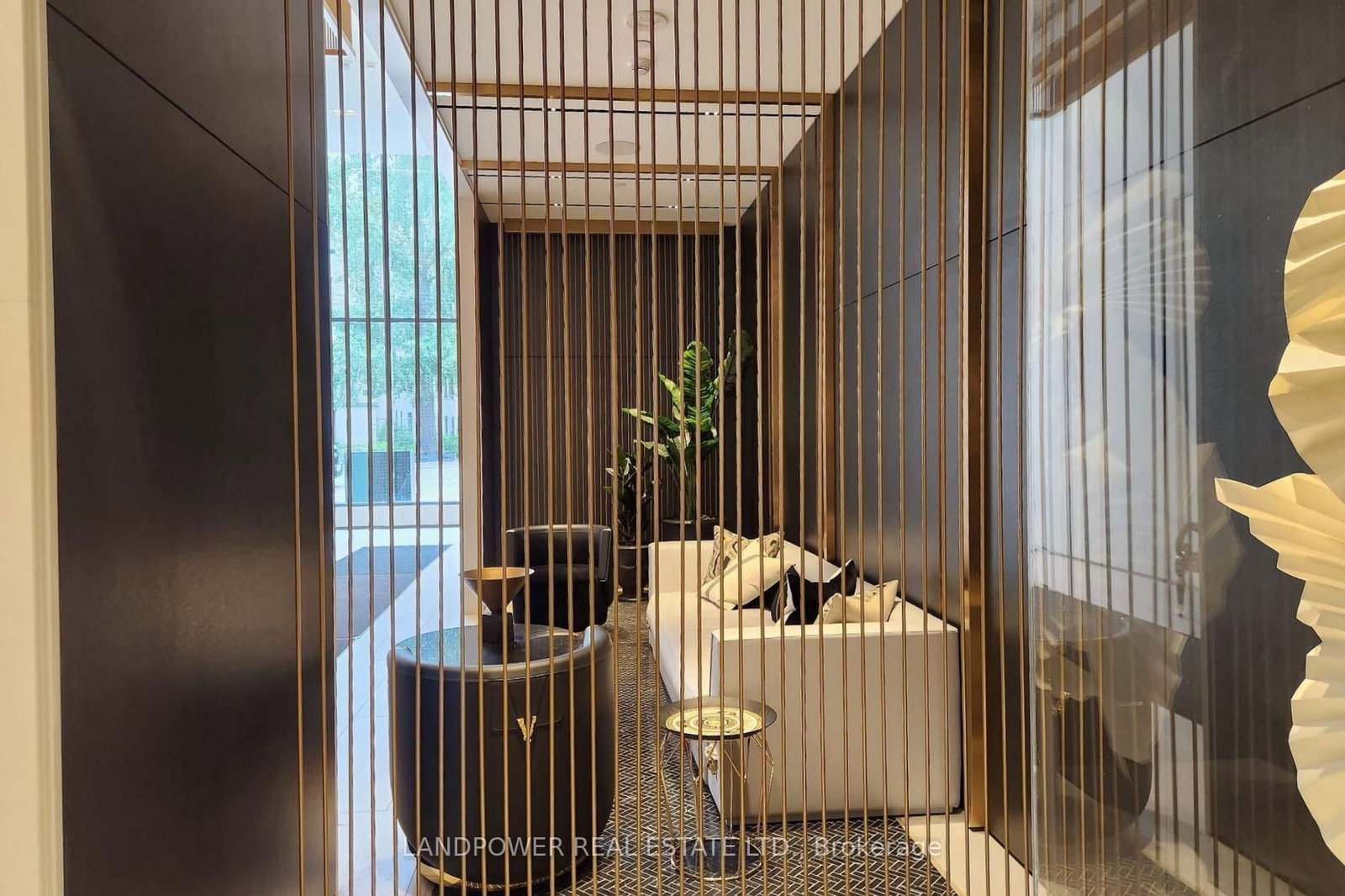 319 Jarvis Street, Unit 4009 - Photo 13