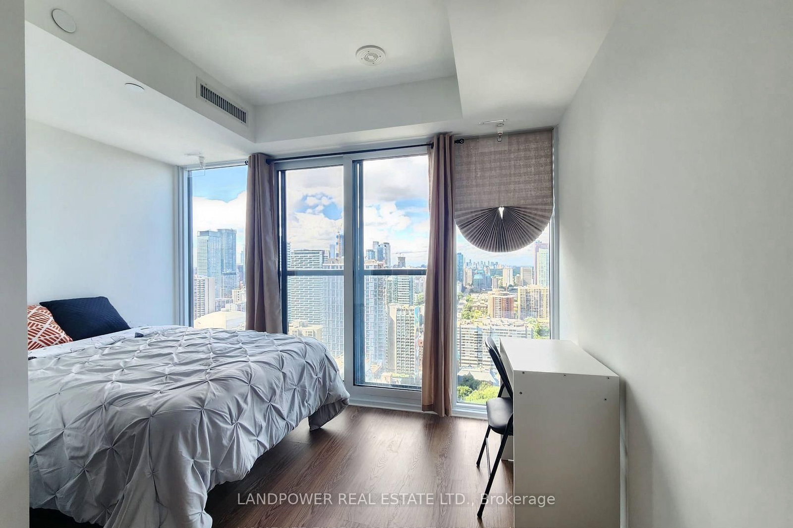 319 Jarvis Street, Unit 4009 - Photo 3