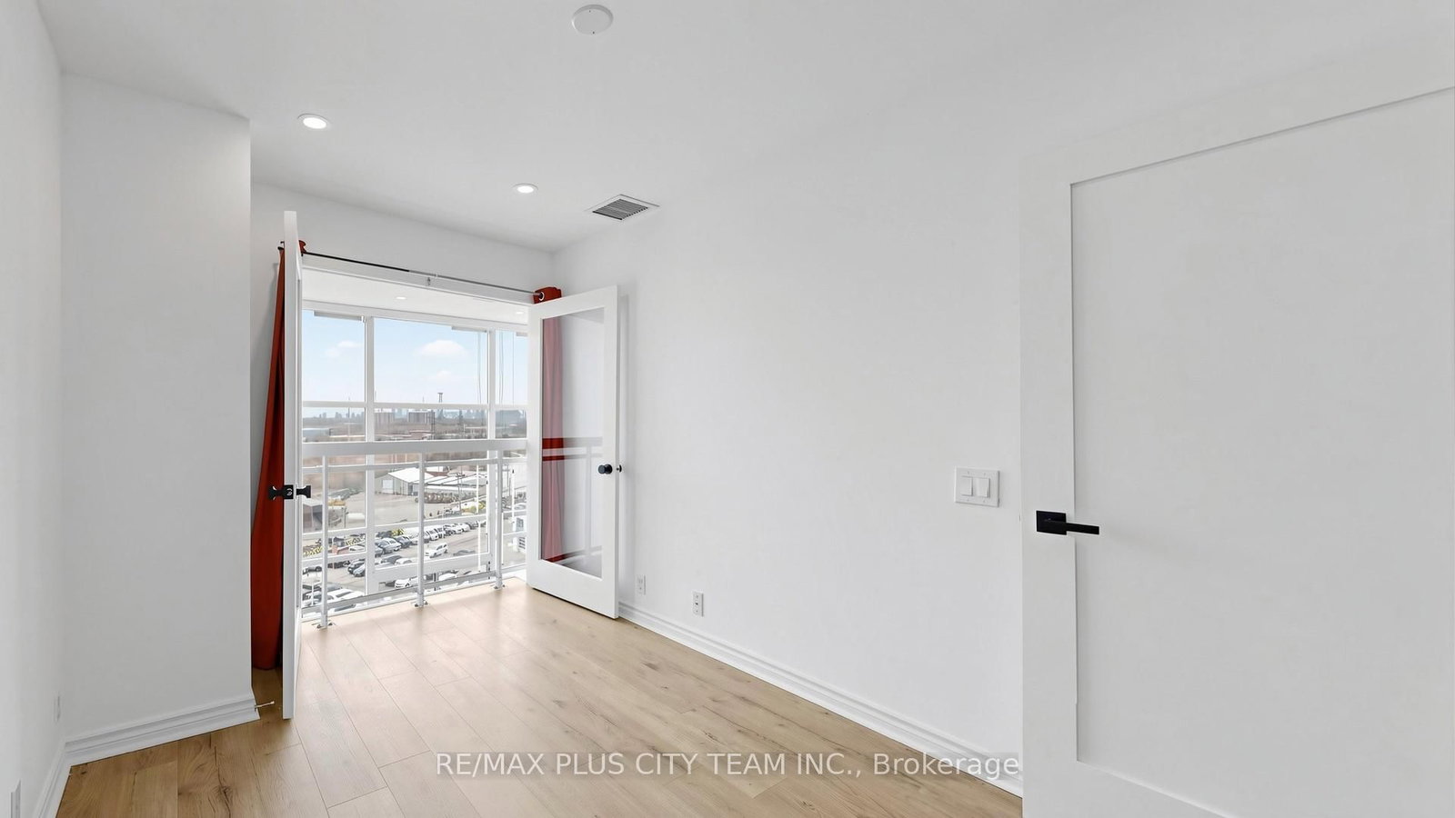 1720 Eglinton Avenue E, Unit 812 - Photo 26