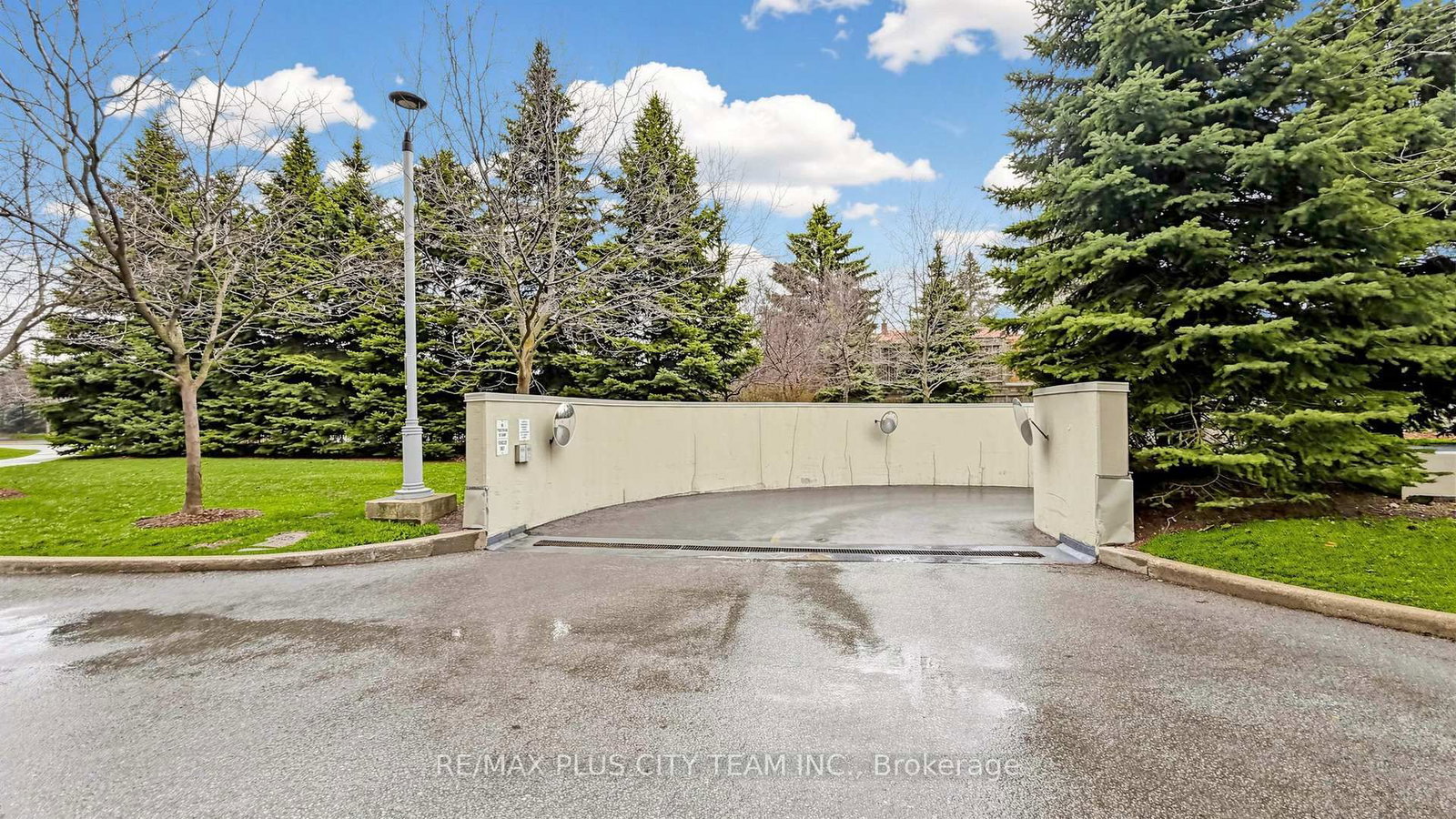 1720 Eglinton Avenue E, Unit 812 - Photo 33