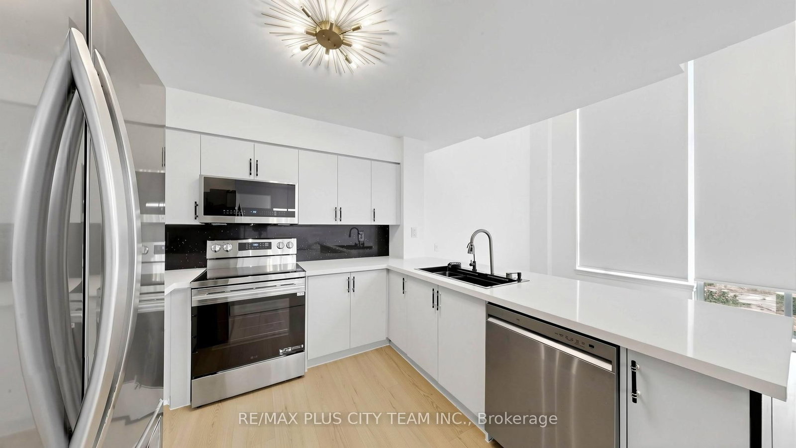 1720 Eglinton Avenue E, Unit 812 - Photo 8