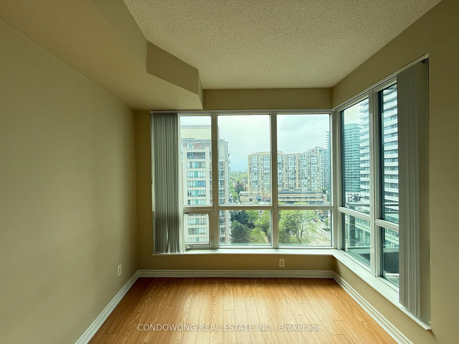 60 Byng Avenue, Unit 1101 - Photo 5