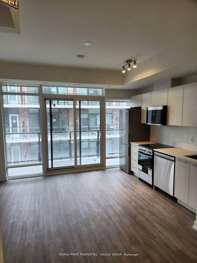 62 - 861 Sheppard Avenue W