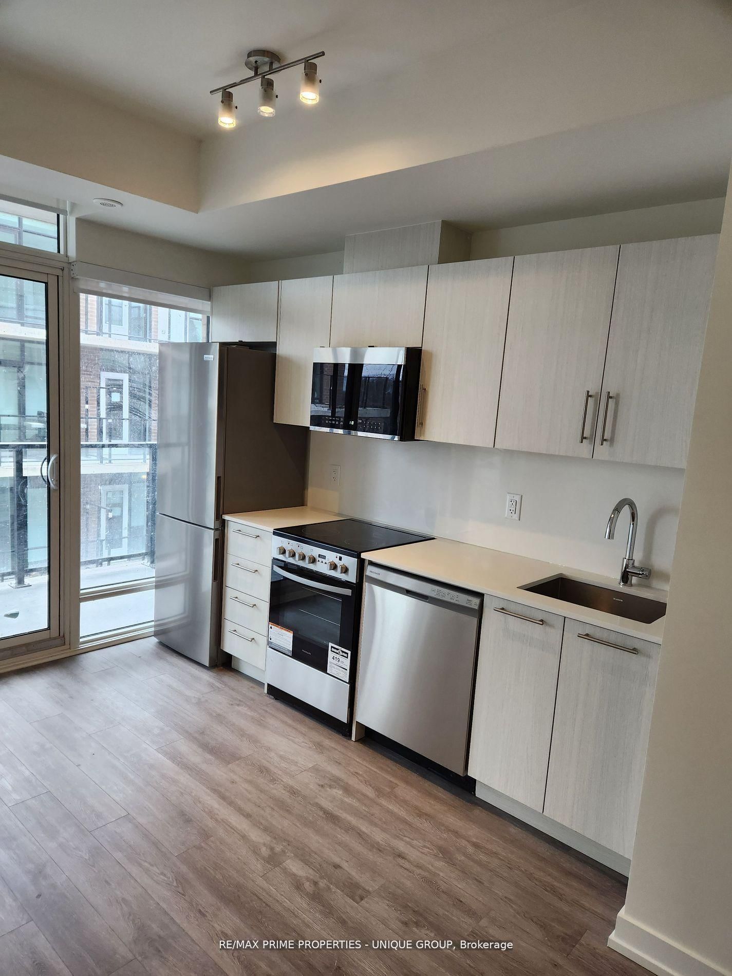 861 Sheppard Avenue W, Unit 62 - Photo 4