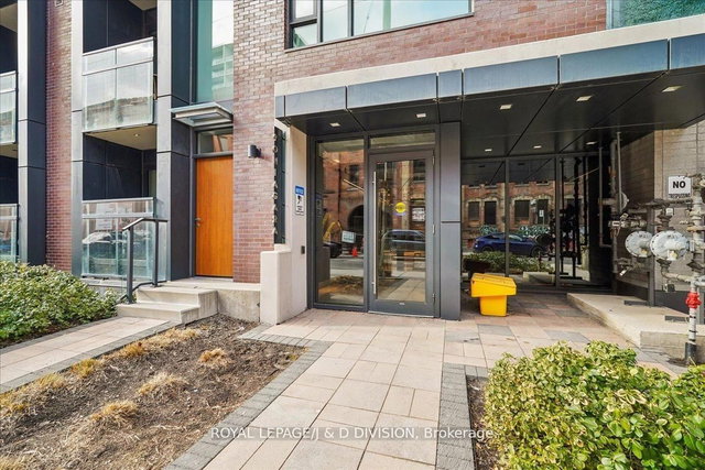 405 - 90 Niagara Street