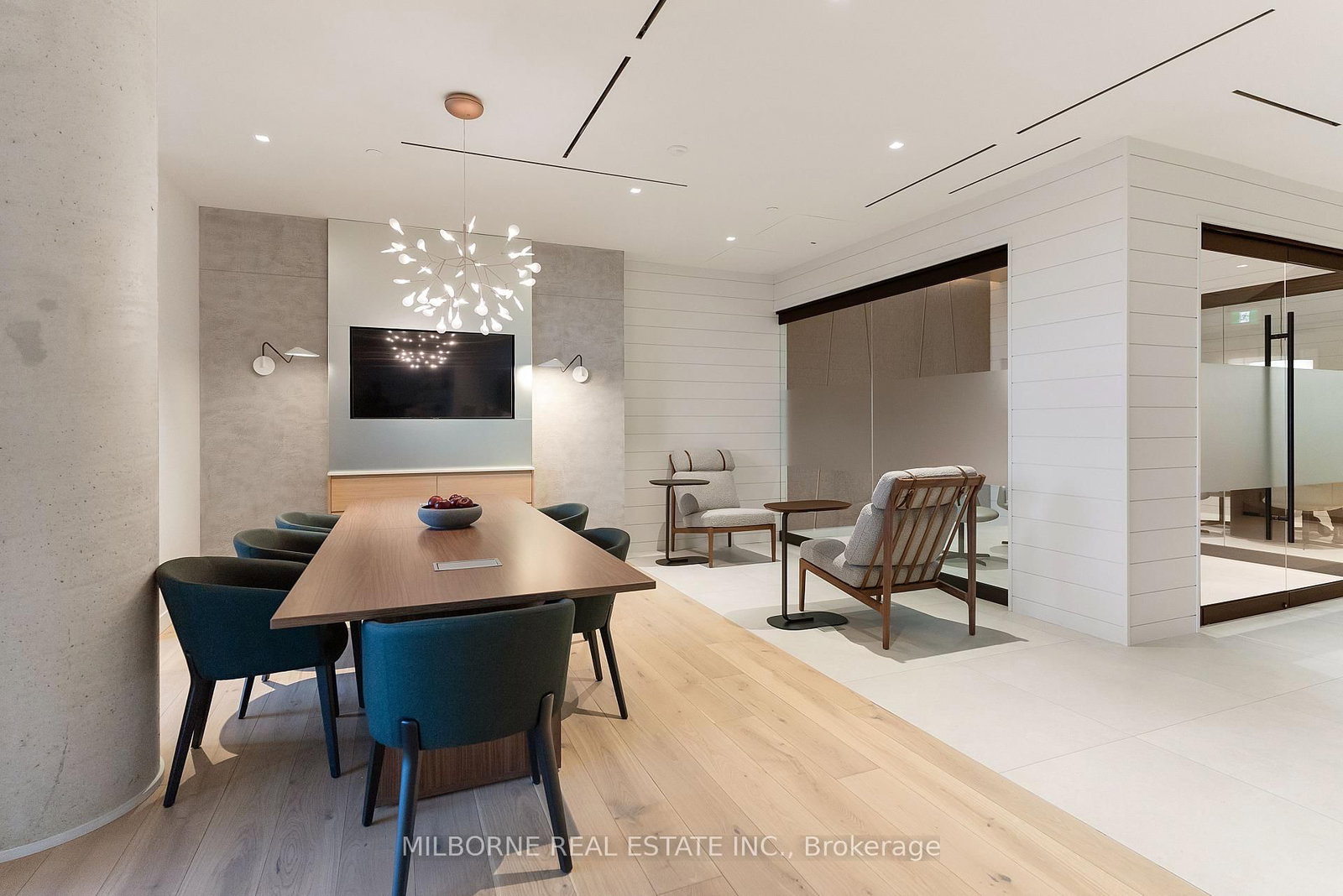 5 Defries Street, Unit 921 - Photo 4