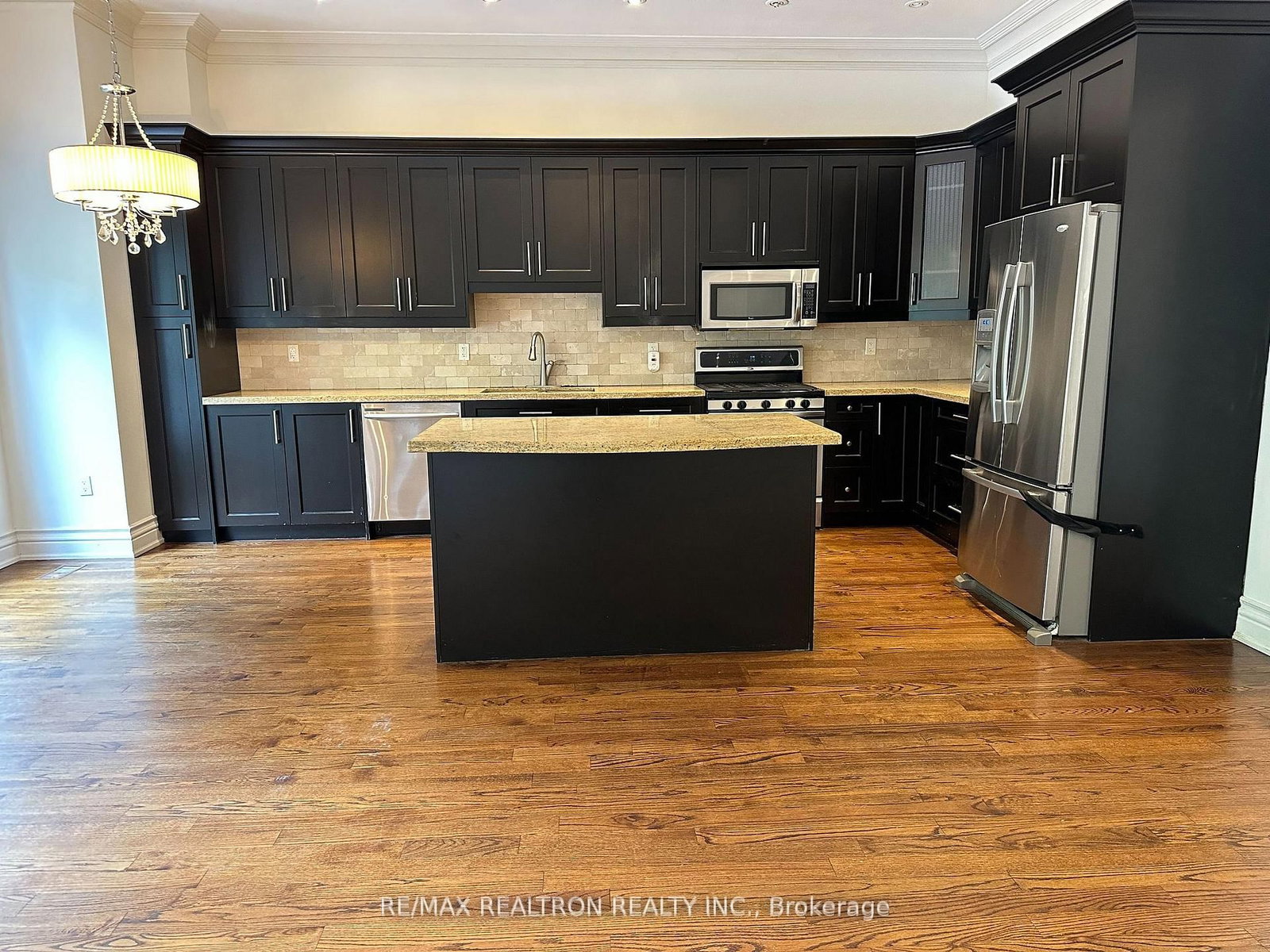 76 Horsham Avenue - Photo 10