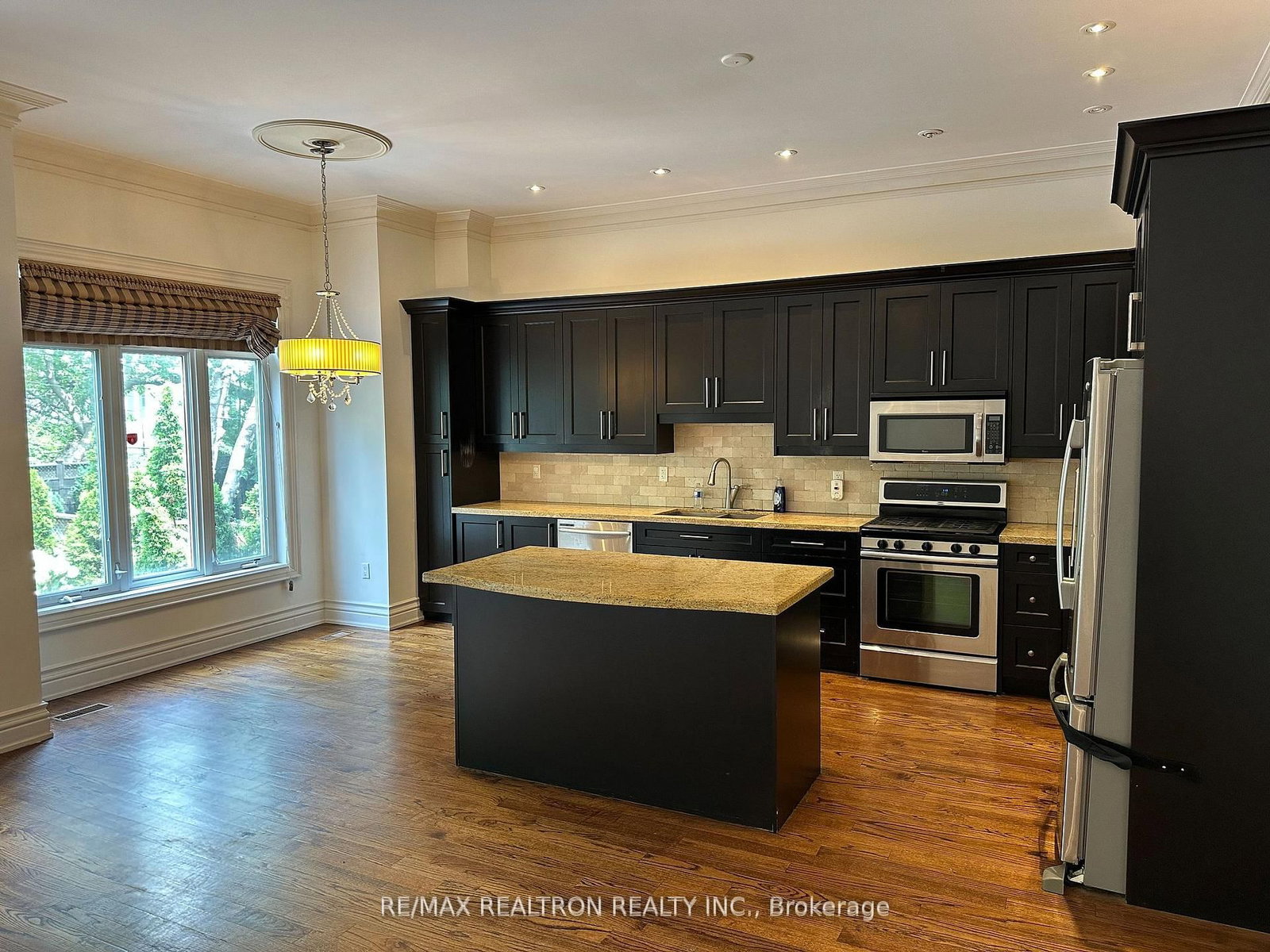 76 Horsham Avenue - Photo 11