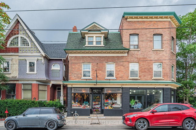 1 - 984 Dundas Street W