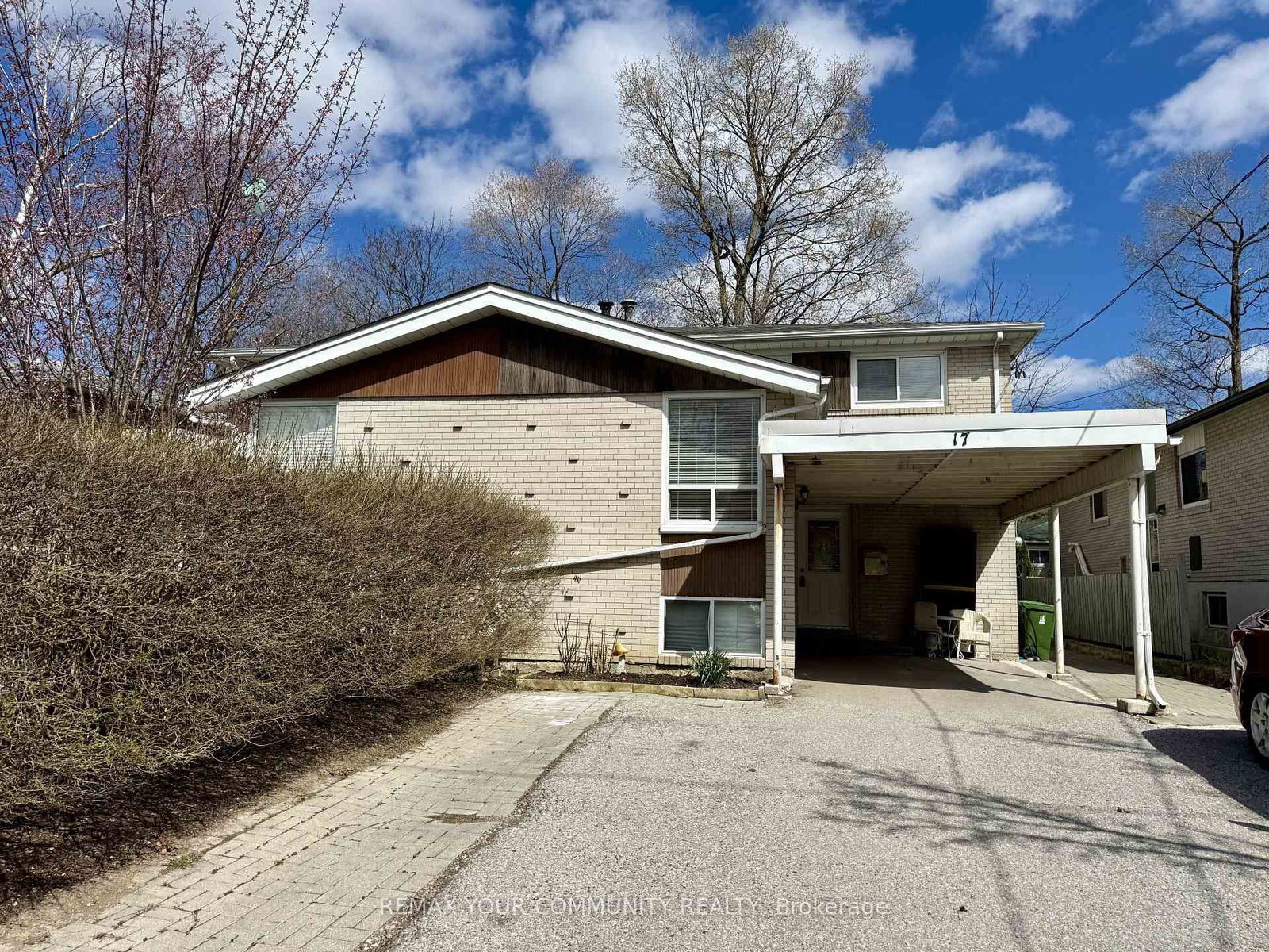 17 Regatta Crescent, Unit Back Unit